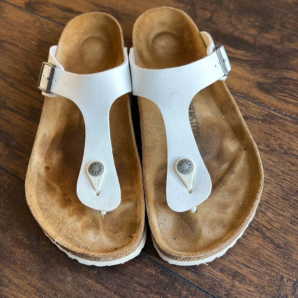 Birkenstock Gizeh sandals